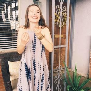 Meet your Posher, Madeleine